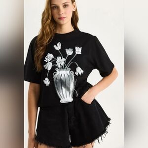 H&M Edition | Black Graphic Tee w/ White Floral Vase Print, Size XS (Oversized)